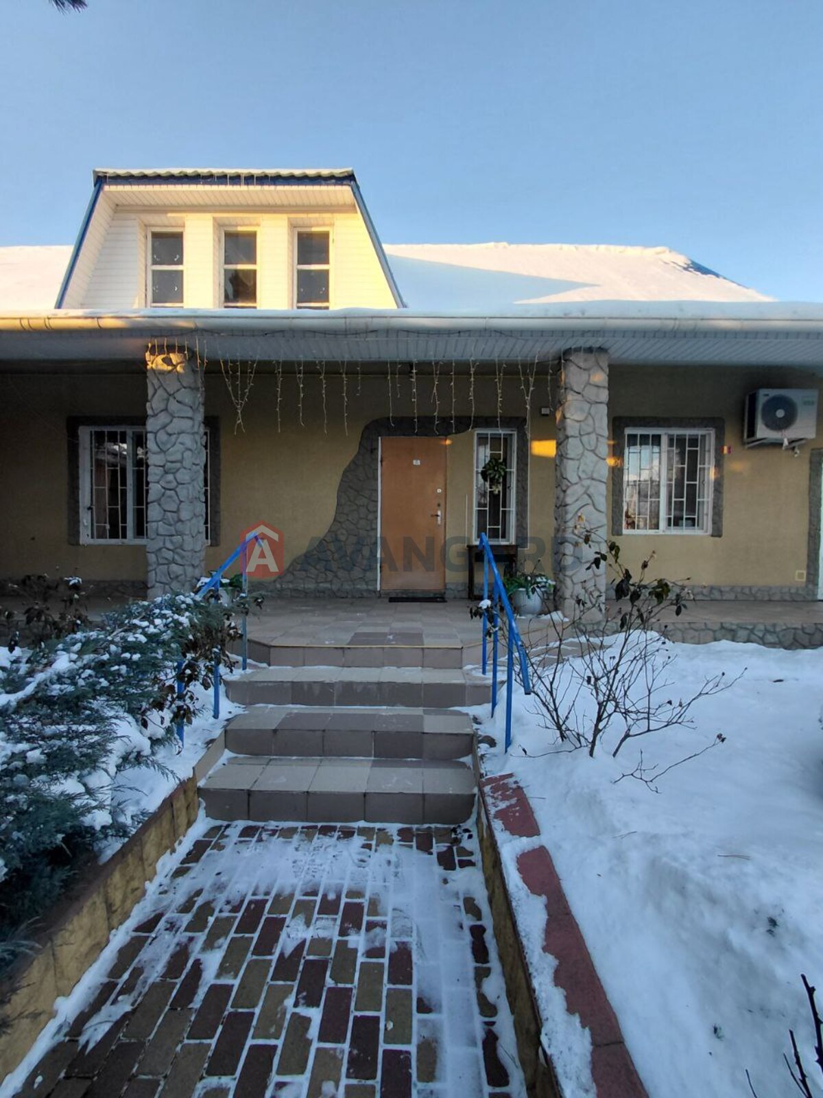 �������, 225 ��.�. ���� 4