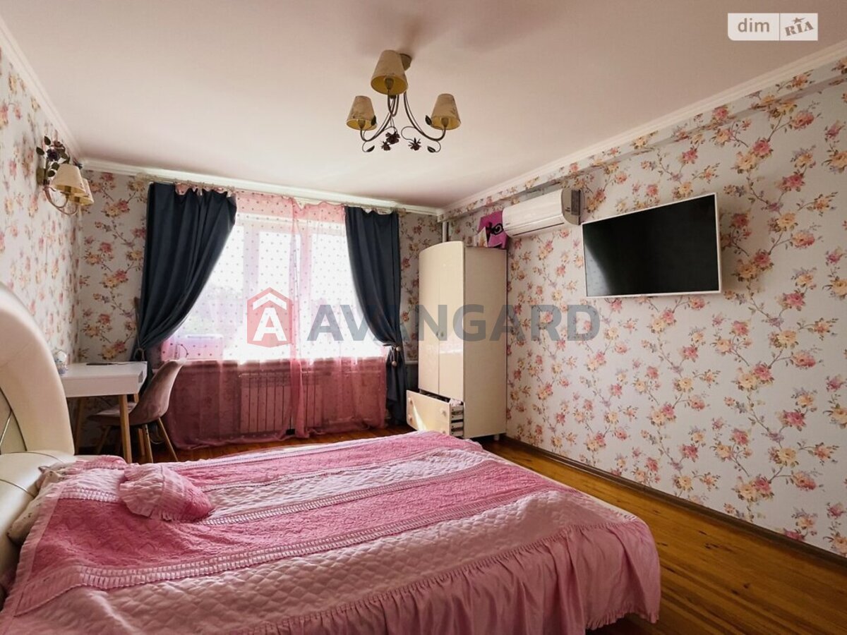 ���, 202 ��.�. ���� 16