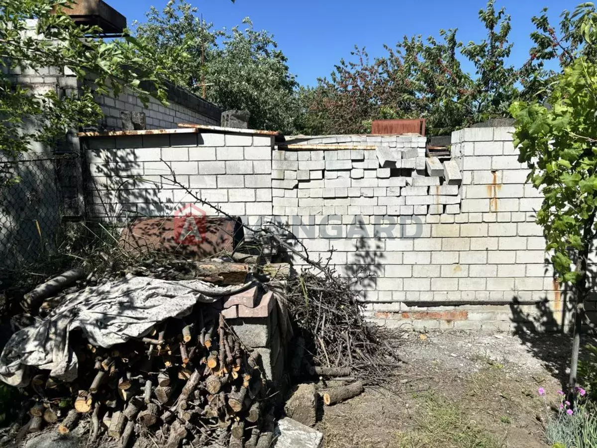 25 ��.�. ���� 8