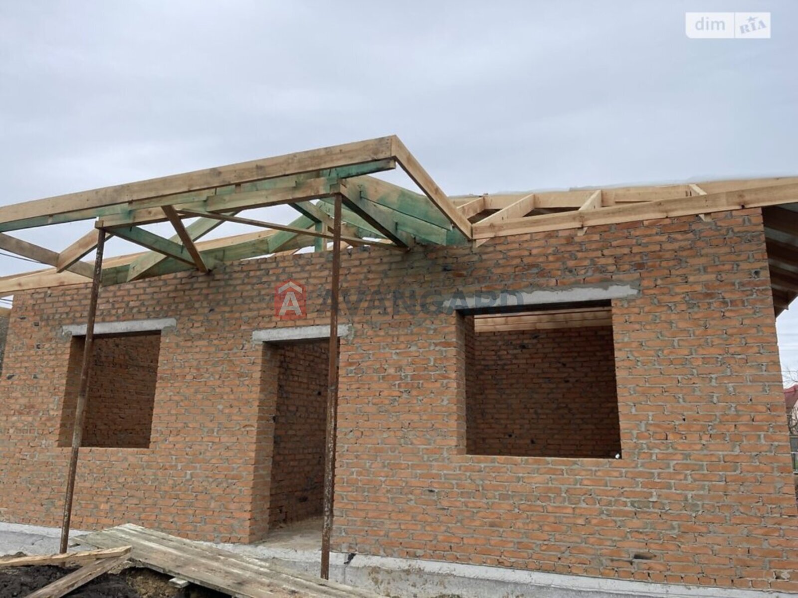 �������, 100 ��.�. ���� 8