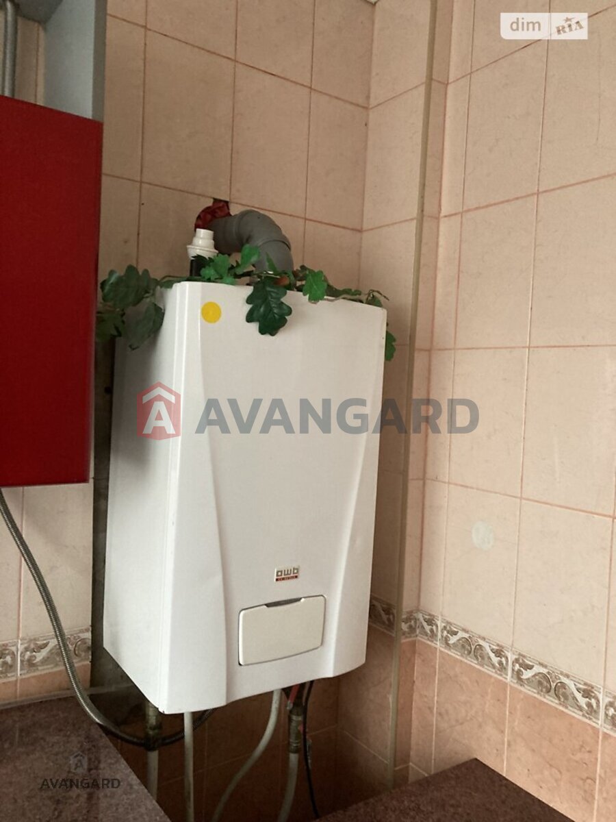 �������, 100 ��.�. ���� 3