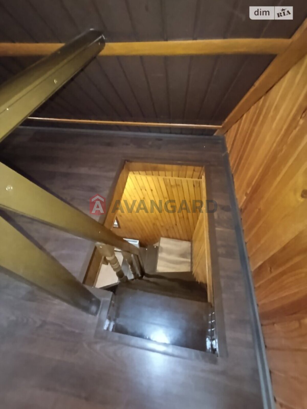 �������, 100 ��.�. ���� 19