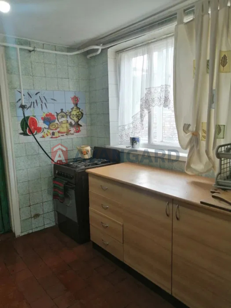 �������, 100 ��.�. ���� 7