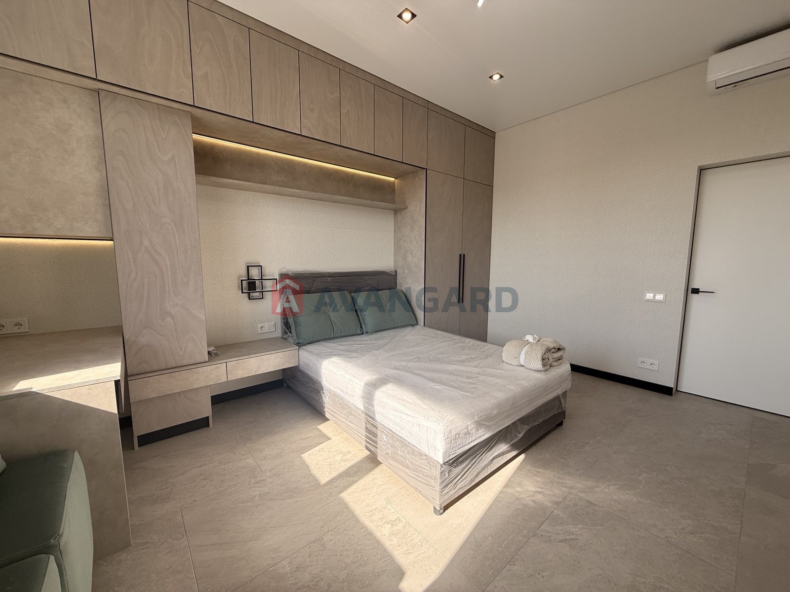 �������, 135 ��.�. ���� 1