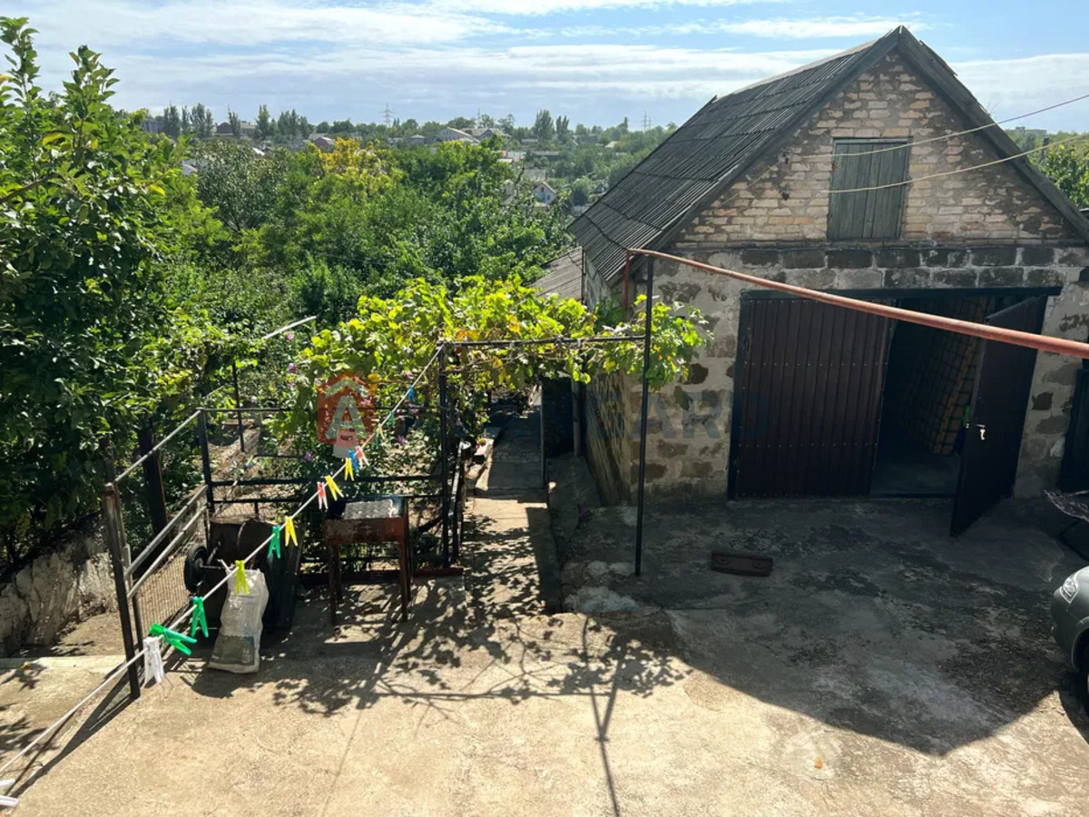 ������� �������, 61 ��.�. ���� 10