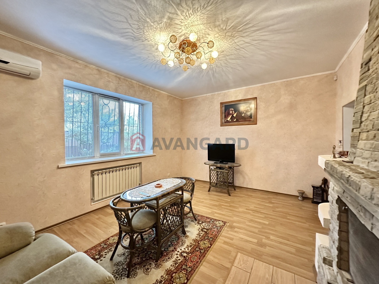 �������, 176 ��.�. ���� 26