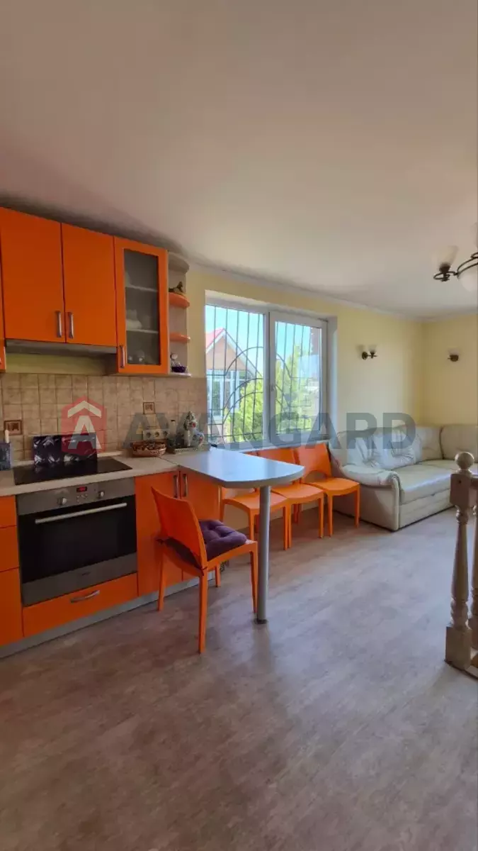 ����, 150 ��.�. ���� 13