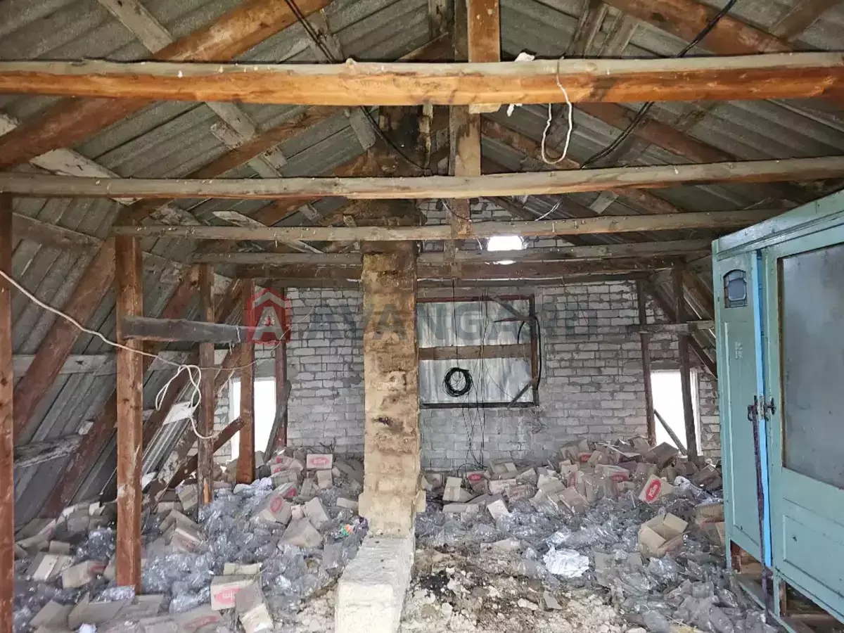 �������, 40 ��.�. ���� 13