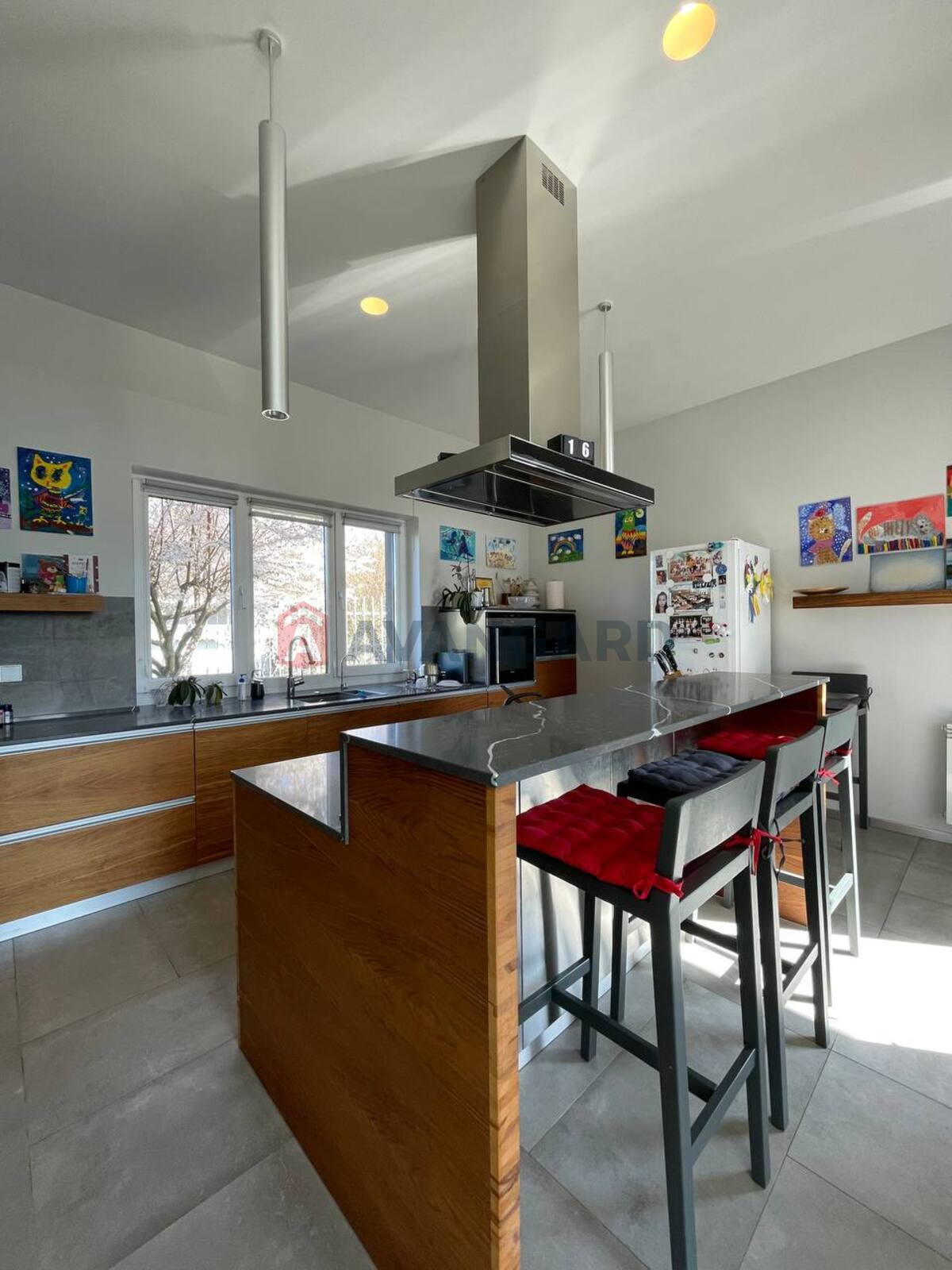 �������, 465 ��.�. ���� 7