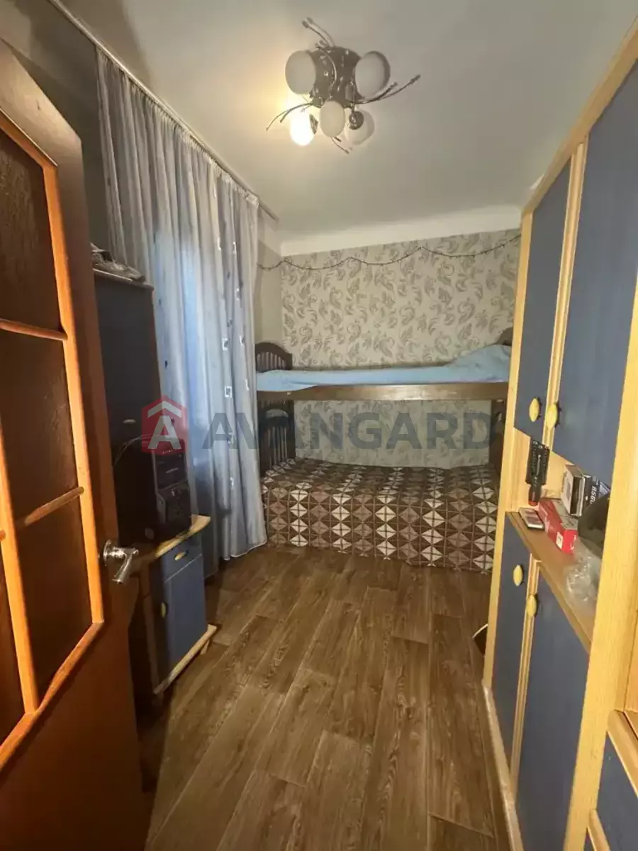 ������� �������, 64 ��.�. ���� 18