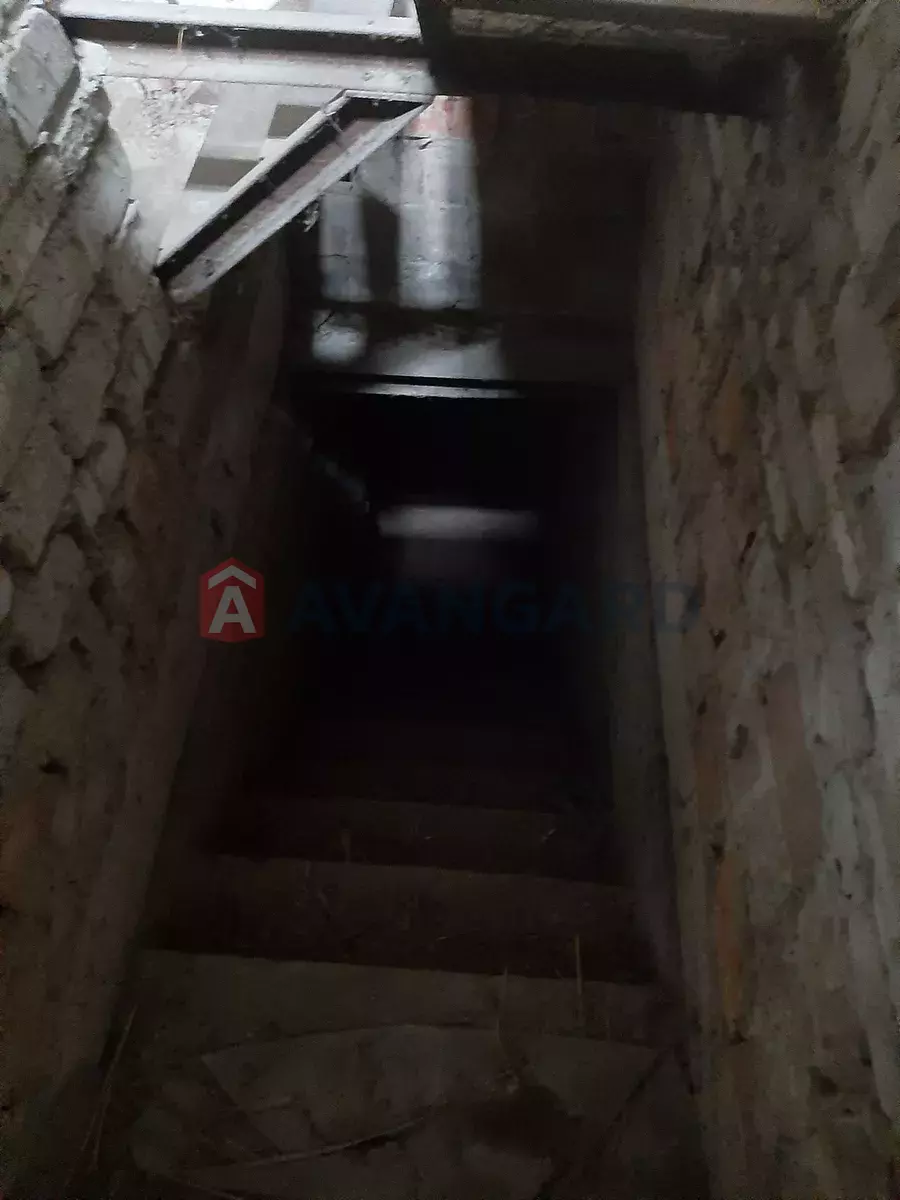 �������, 180 ��.�. ���� 2