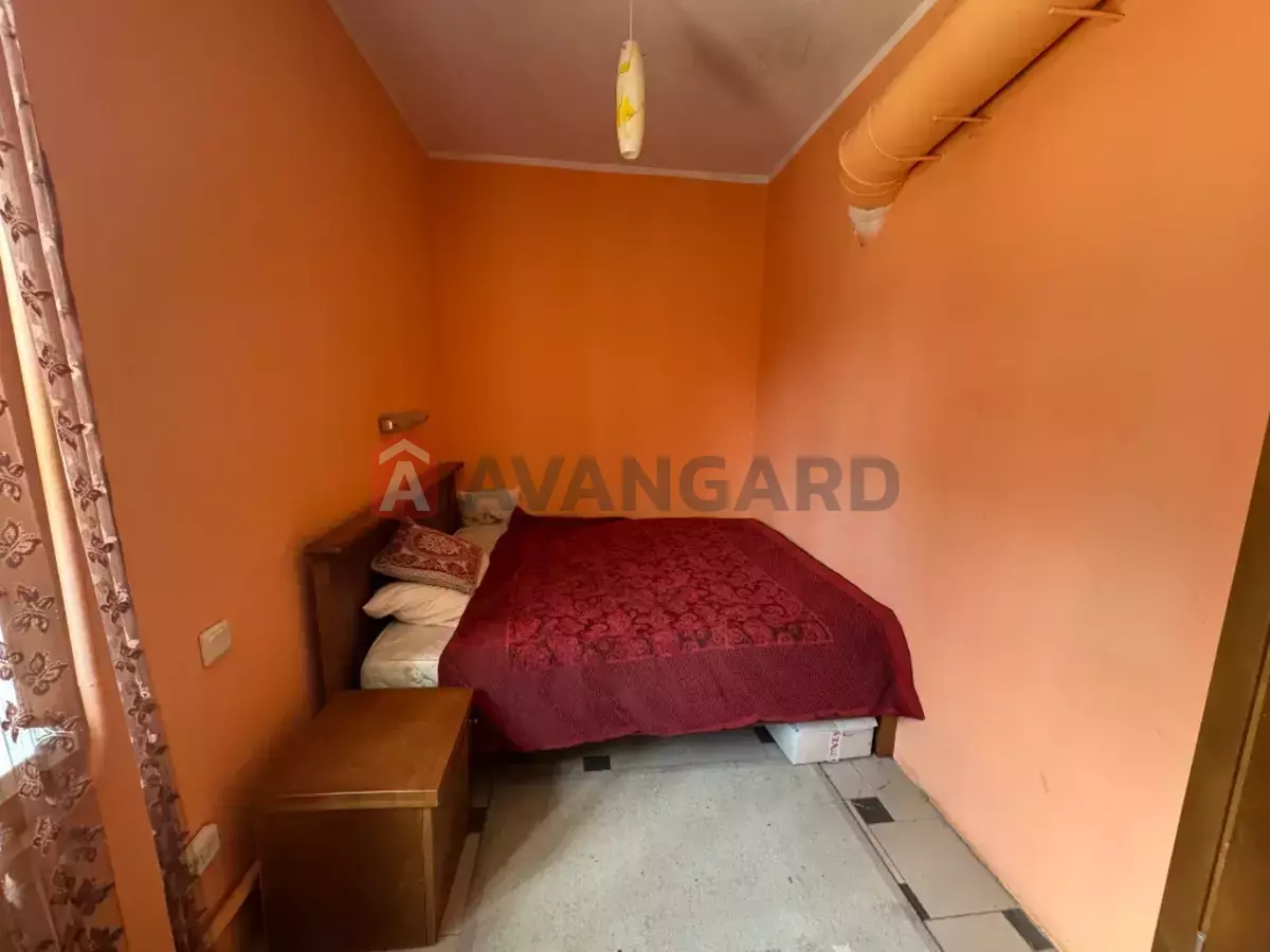 ����, 75 ��.�. ���� 18