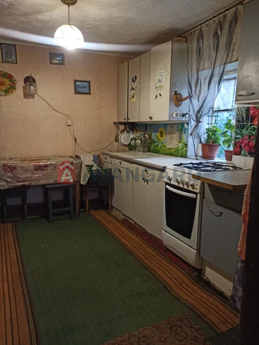 �������, 60 ��.�. ���� 13