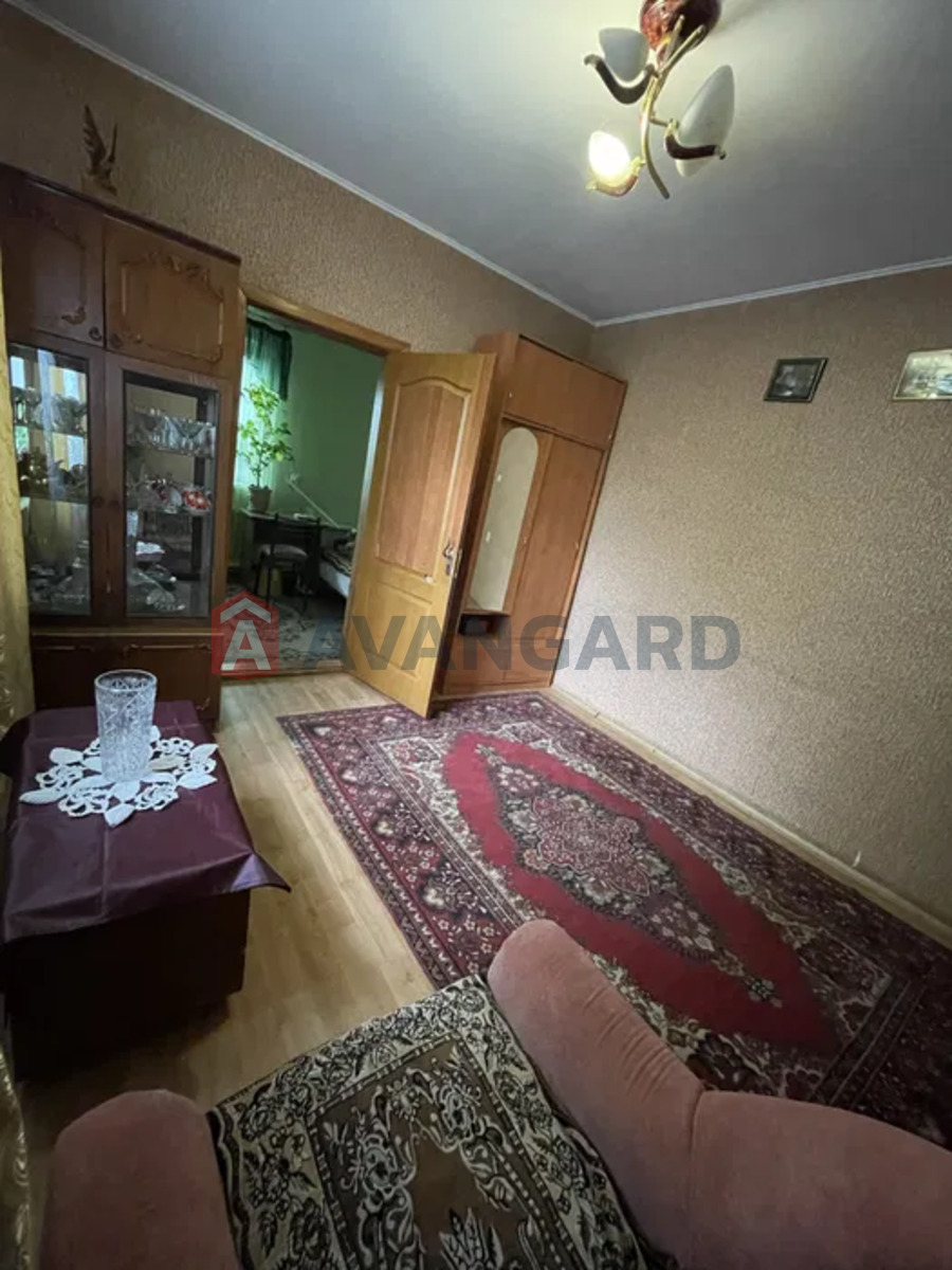 ������� �������, 35 ��.�. ���� 4