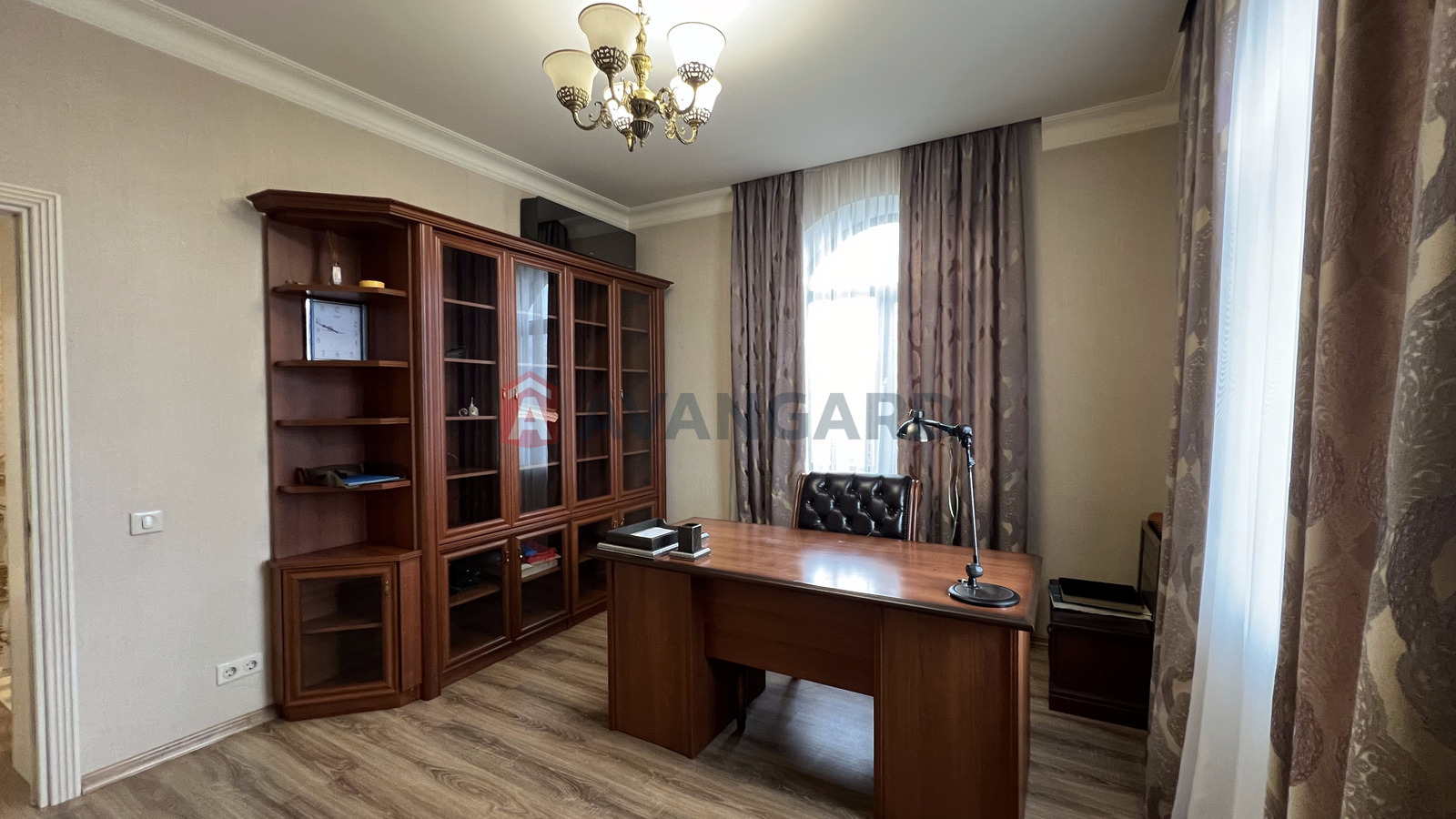 ���, 310 ��.�. ���� 12