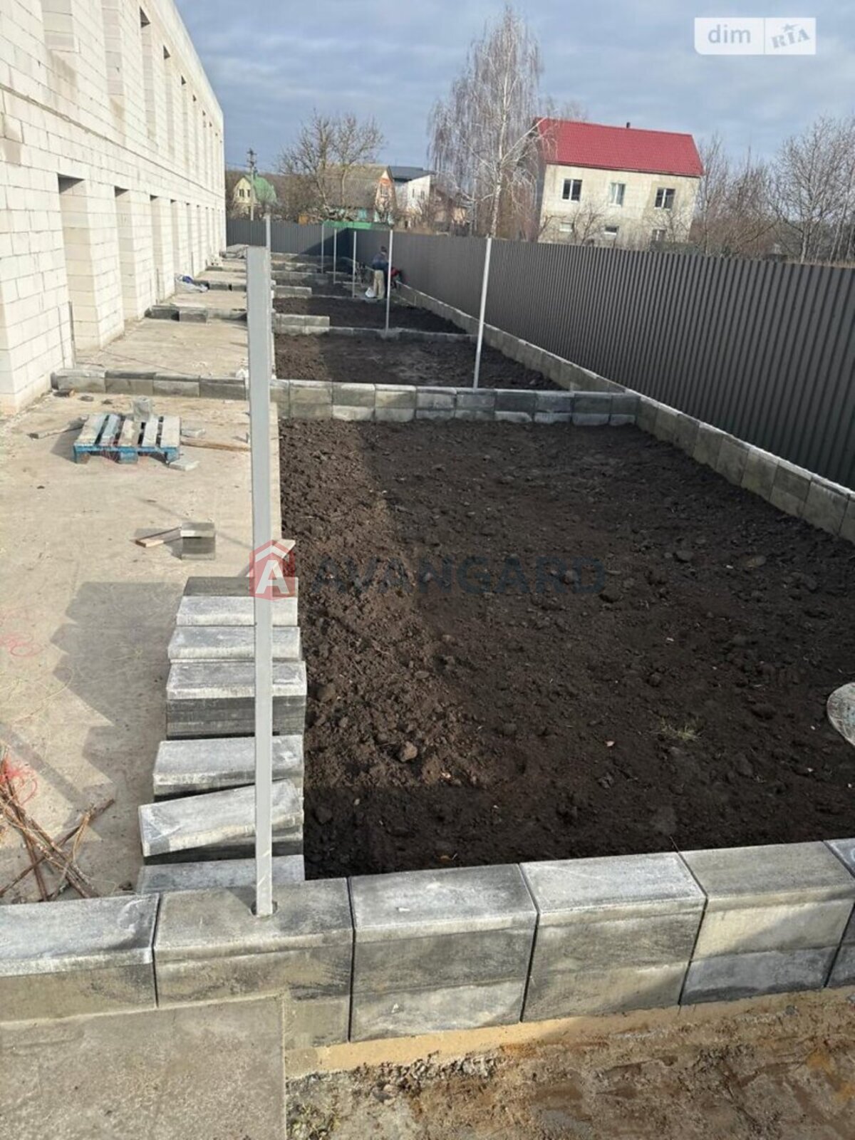 ��������, 105 ��.�. ���� 16