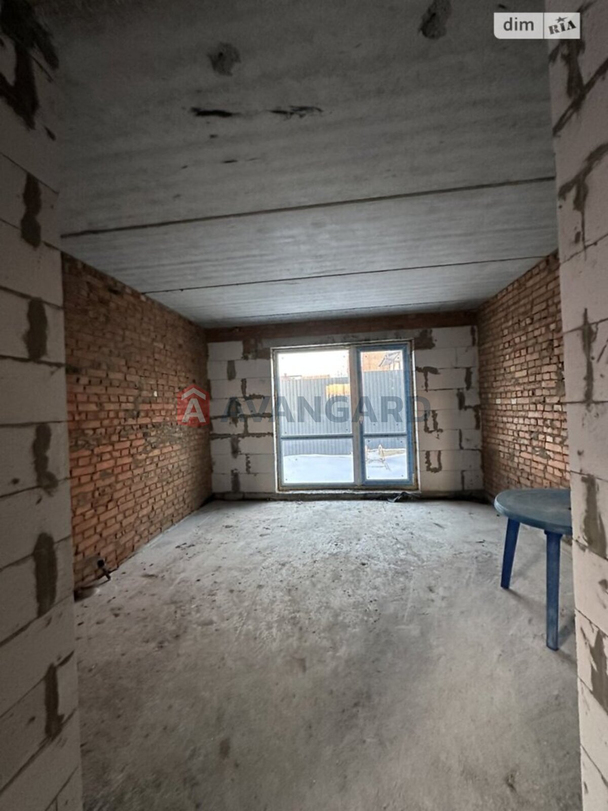 ��������, 75 ��.�. ���� 8