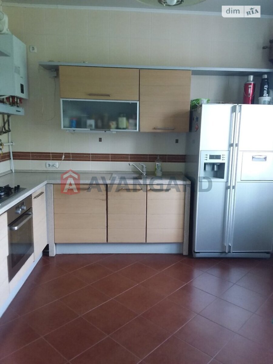 �������, 226 ��.�. ���� 4