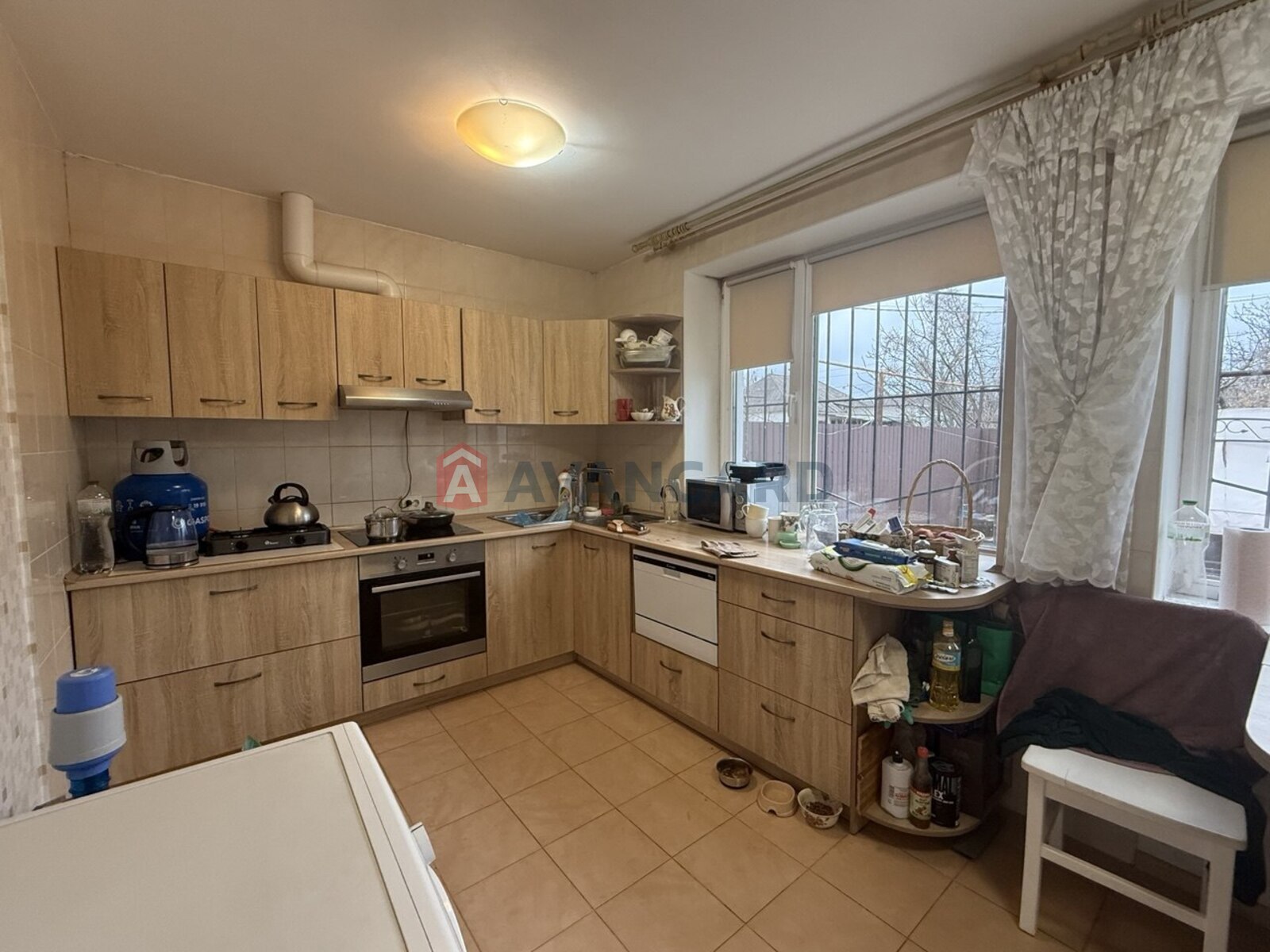 ������� �������, 77 ��.�. ���� 5