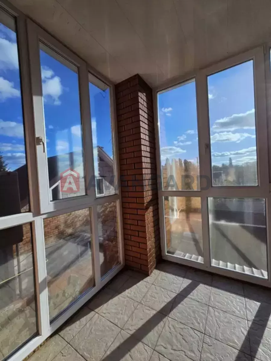 �������, 178 ��.�. ���� 10