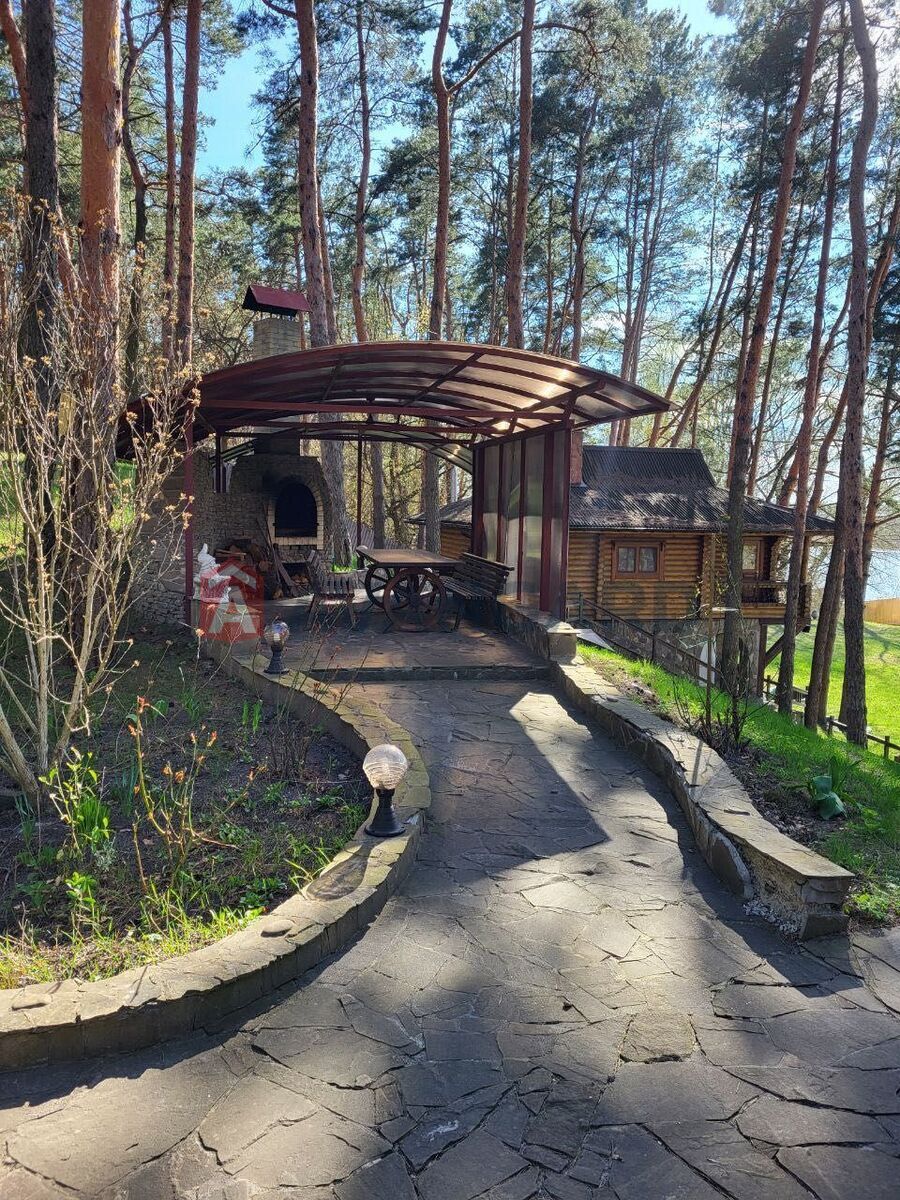, 196 ..  18