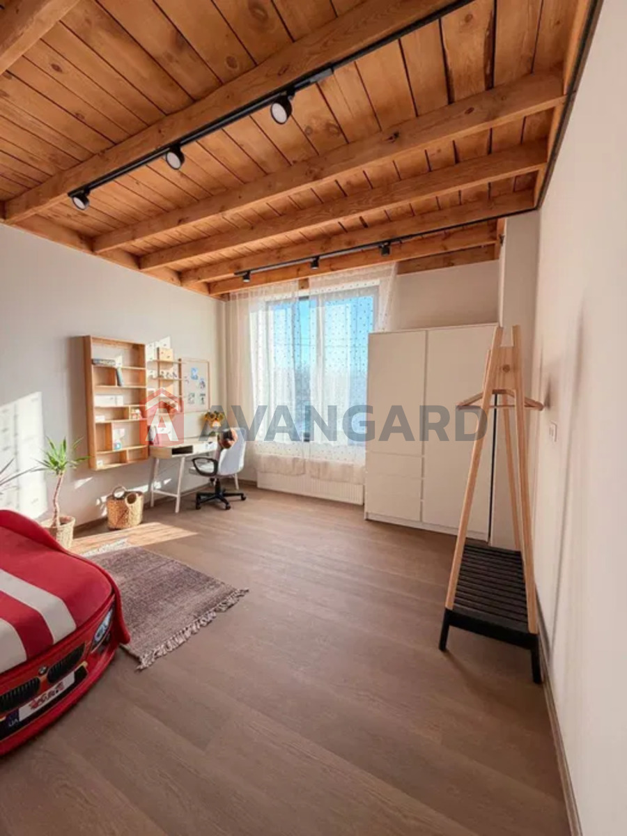 ��������, 135 ��.�. ���� 11