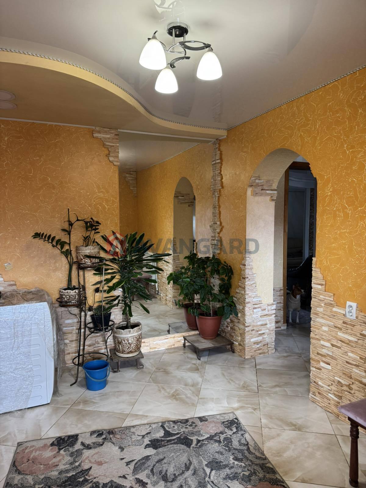 �������, 130 ��.�. ���� 10