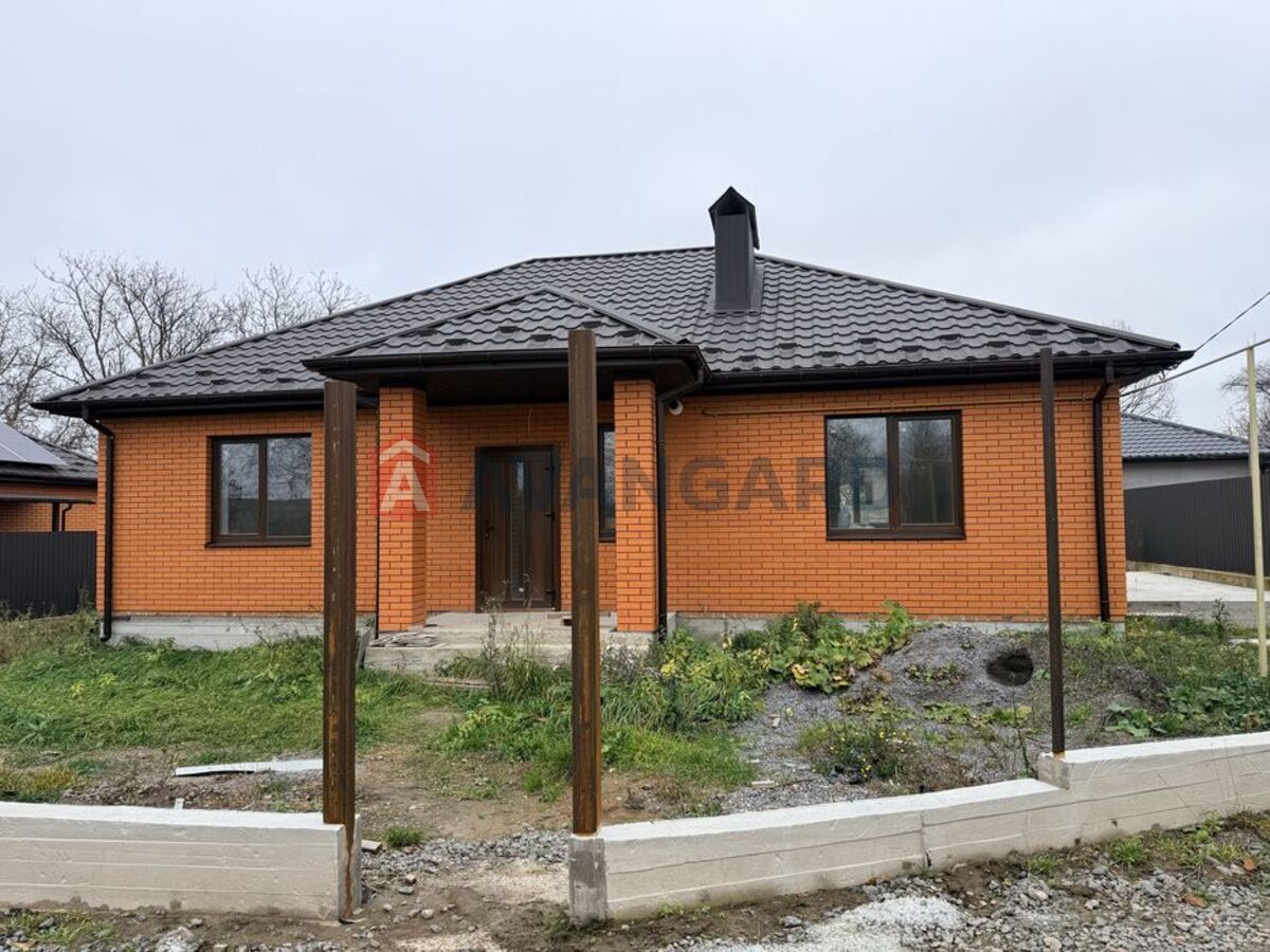 ���, 100 ��.�. ���� 1