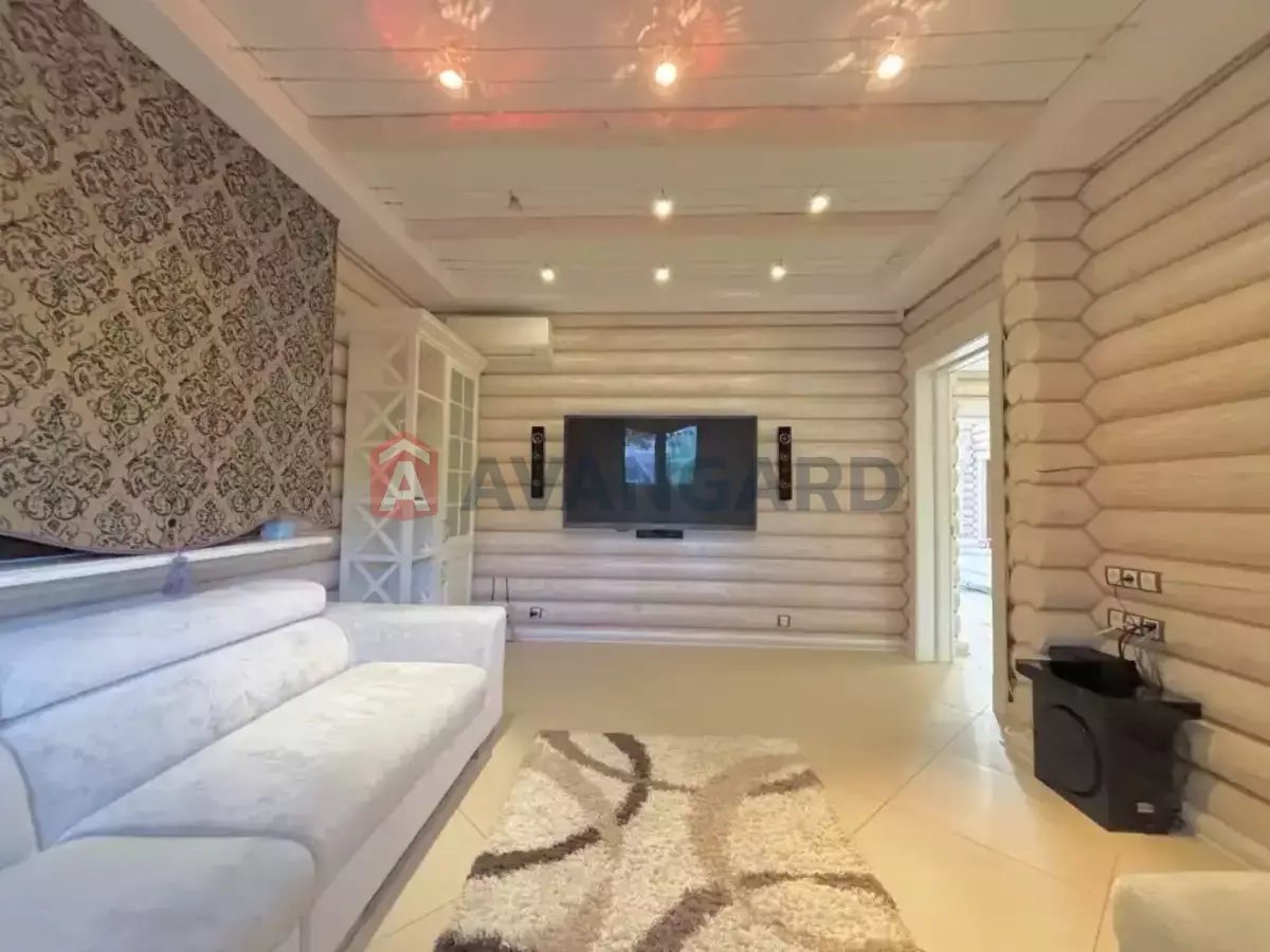 �������, 229 ��.�. ���� 9