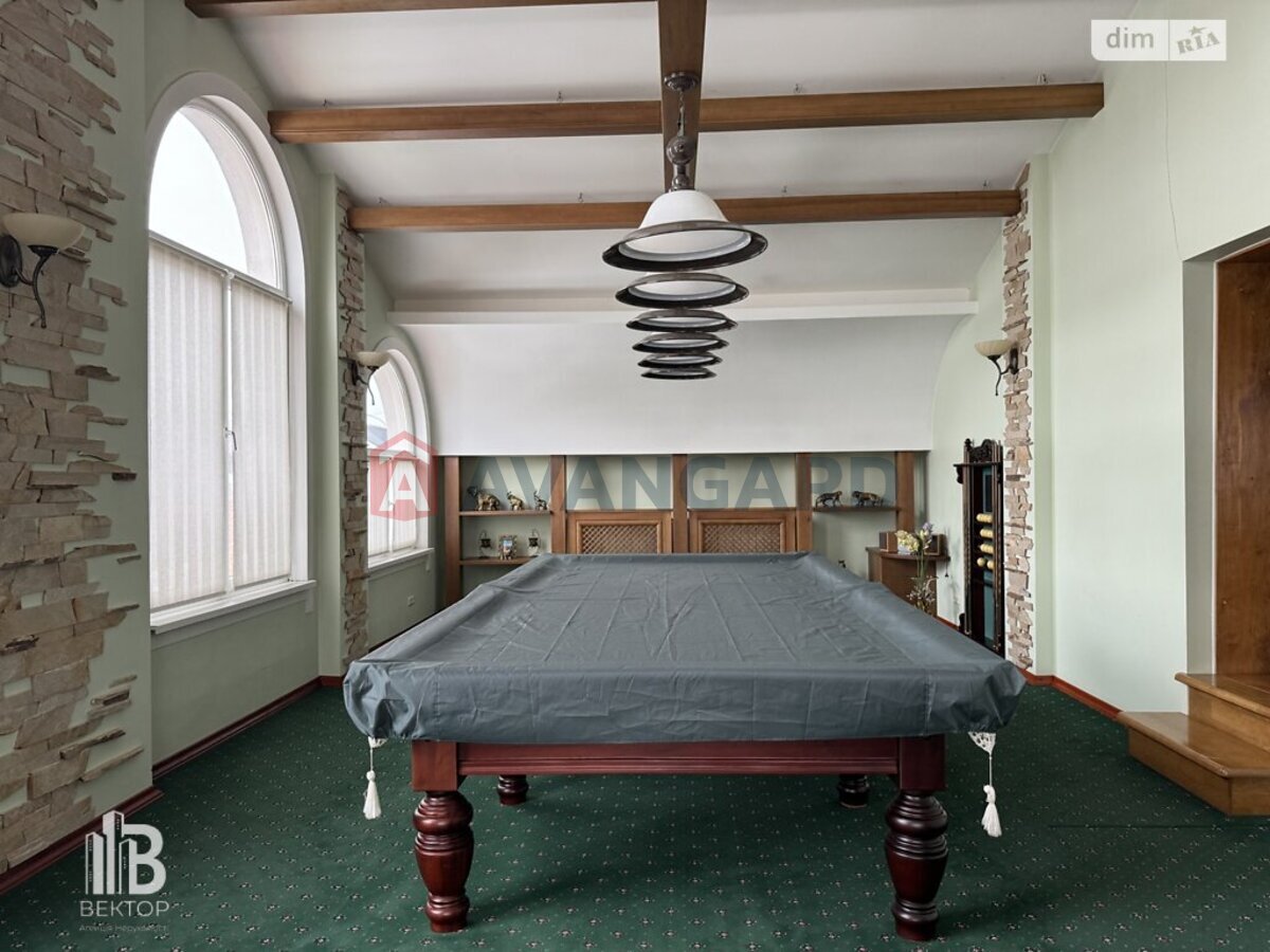 �������, 350 ��.�. ���� 16