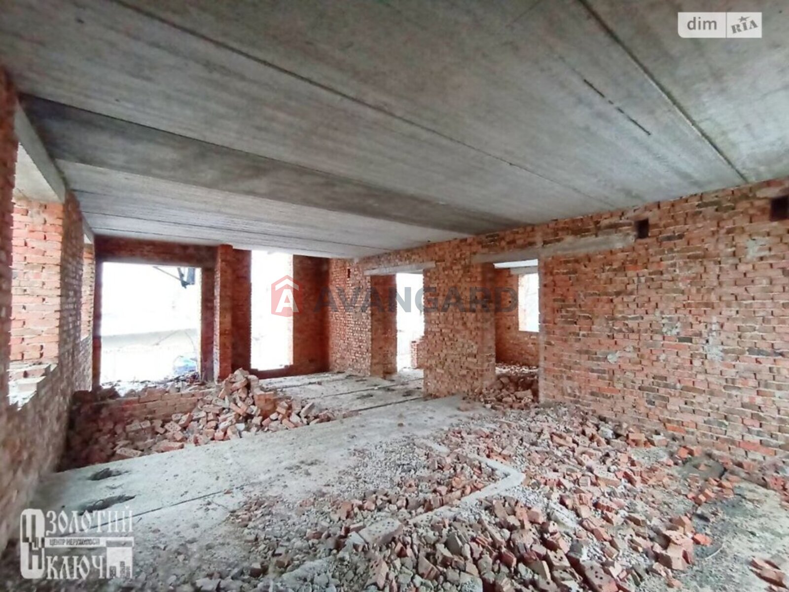 �������, 240 ��.�. ���� 11