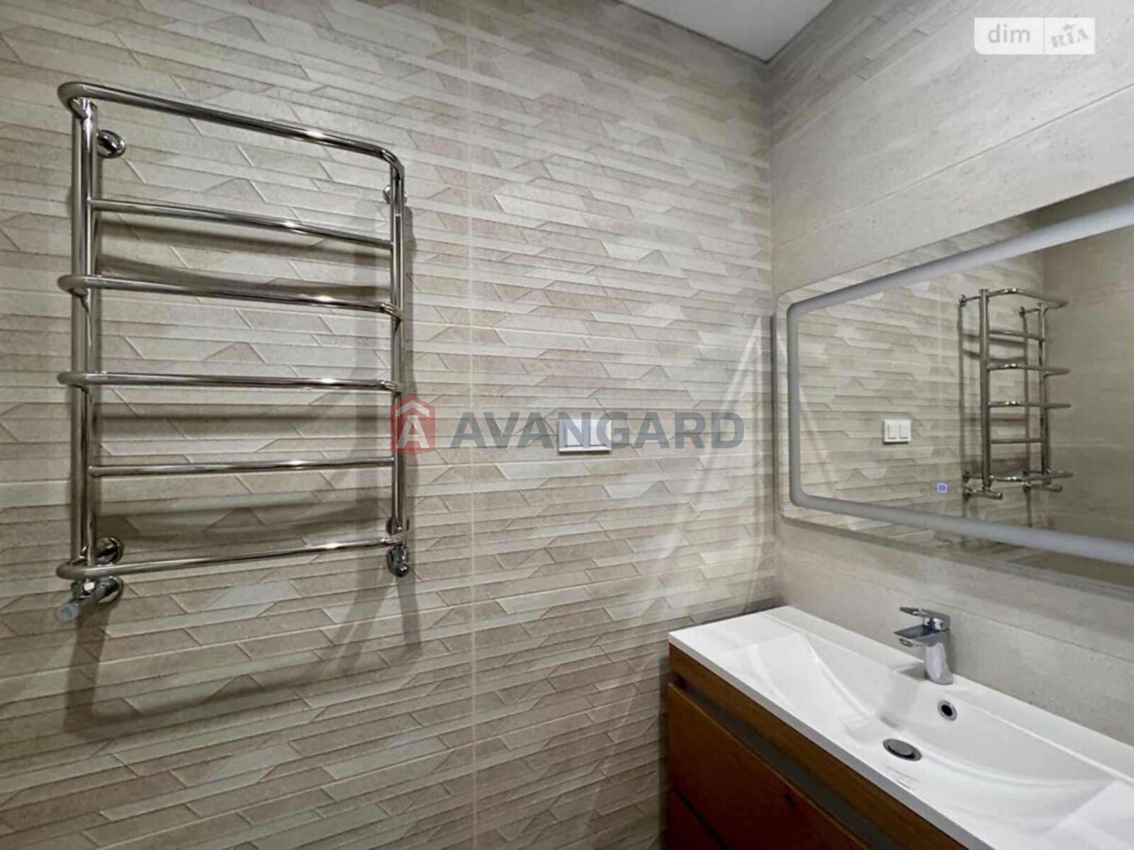 �������, 122 ��.�. ���� 17