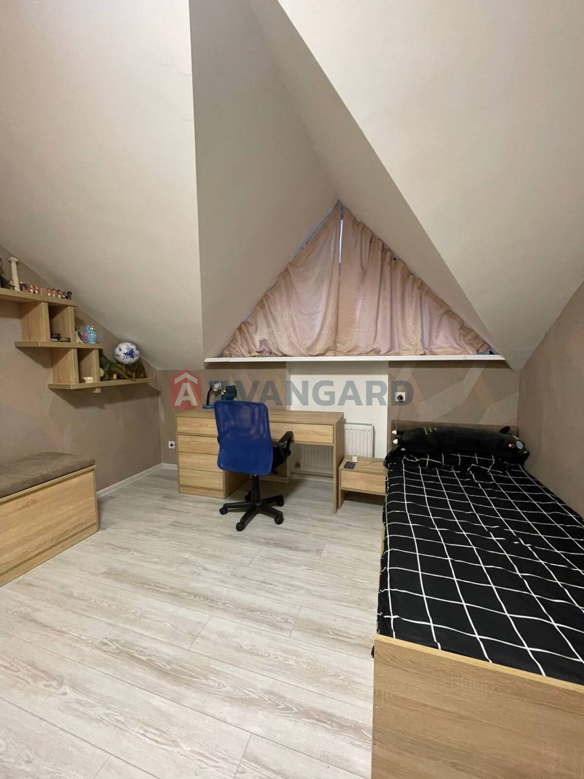 �������, 406 ��.�. ���� 30