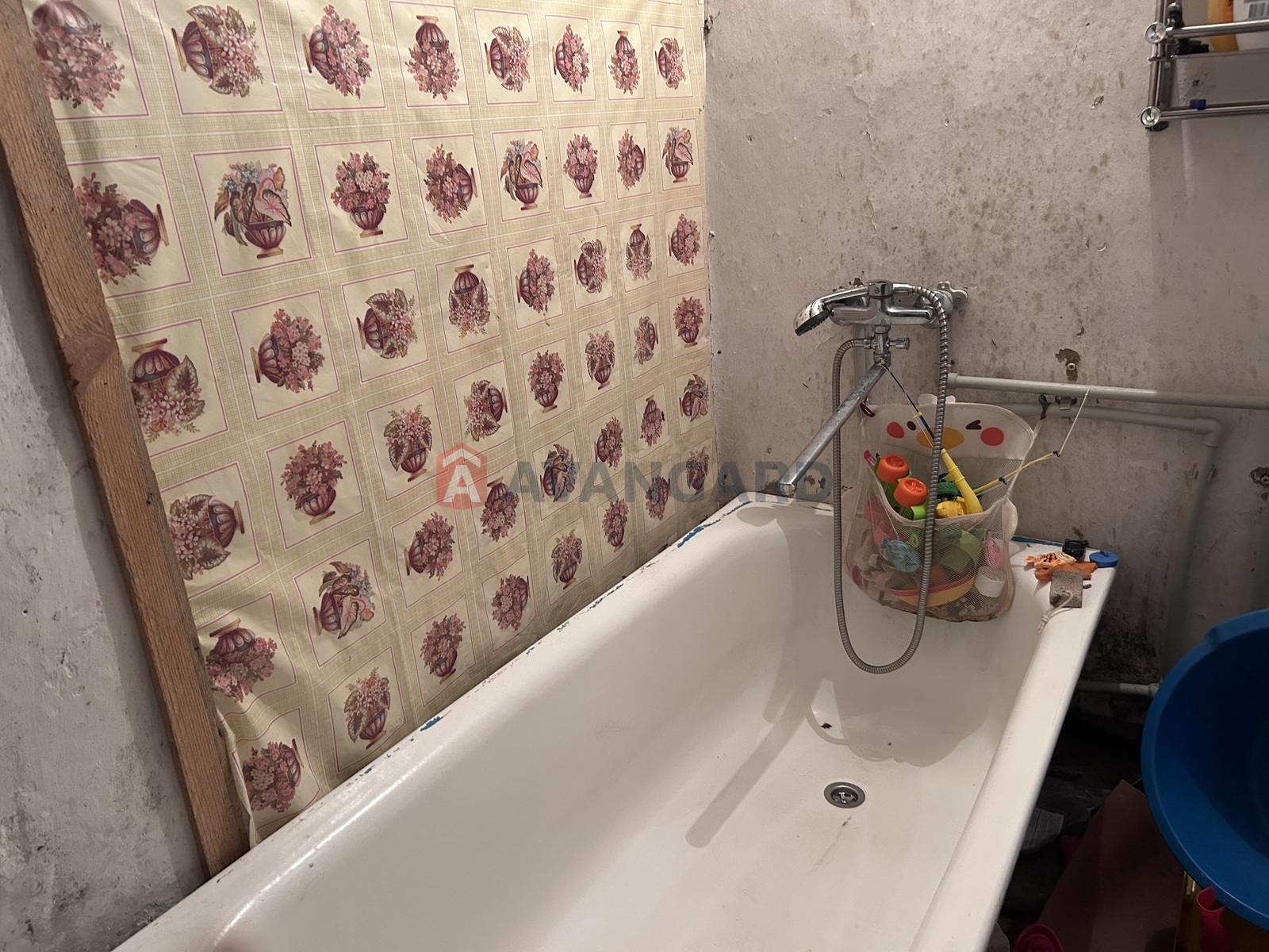 �������, 70 ��.�. ���� 19