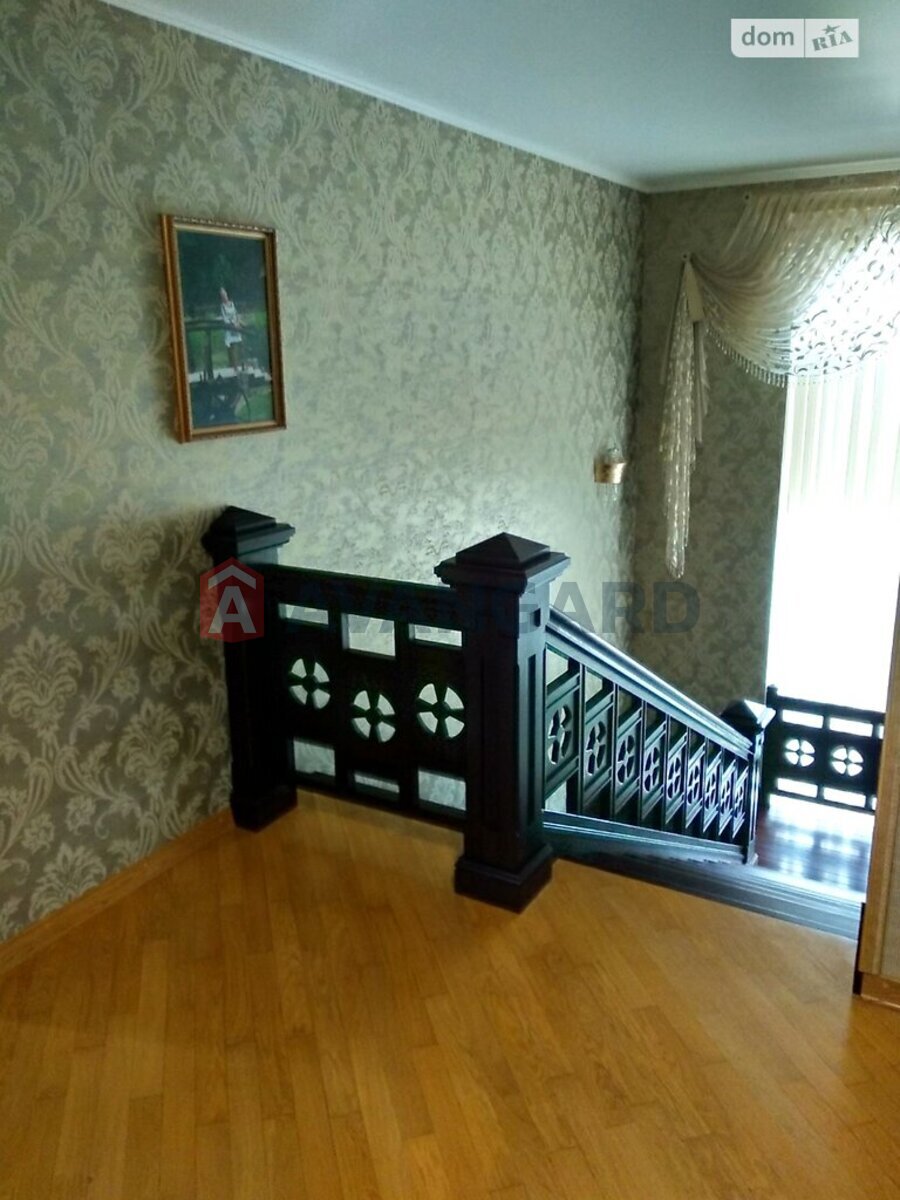 �������, 586 ��.�. ���� 10