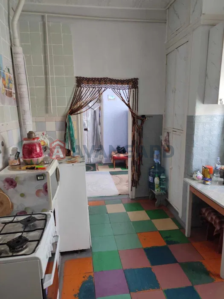 �������, 137 ��.�. ���� 18