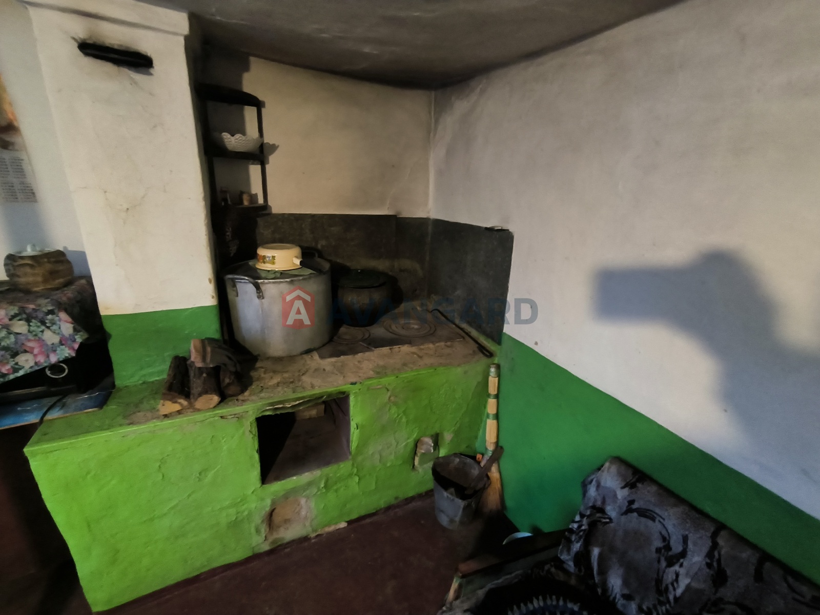 �������, 32 ��.�. ���� 17