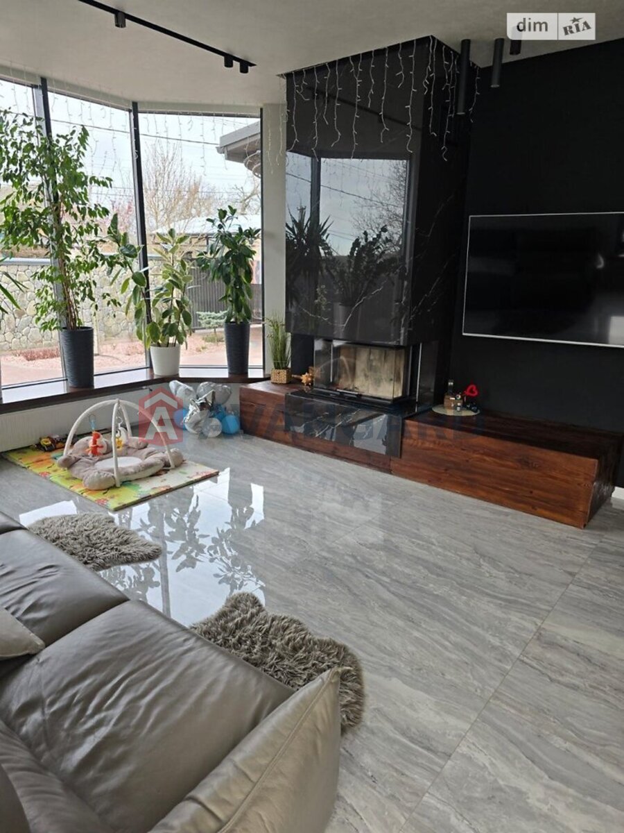 �������, 325 ��.�. ���� 2