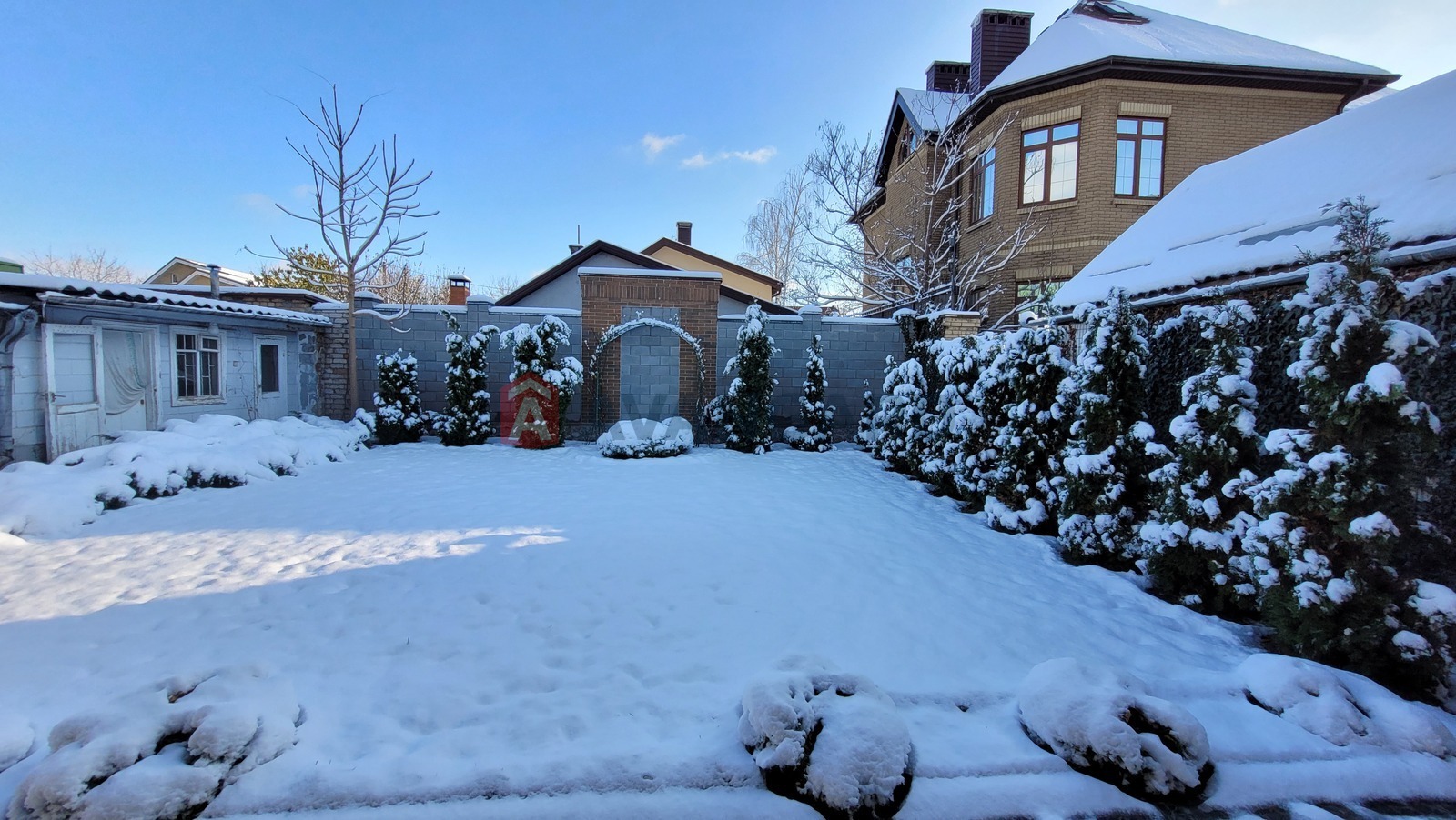 �������, 140 ��.�. ���� 28