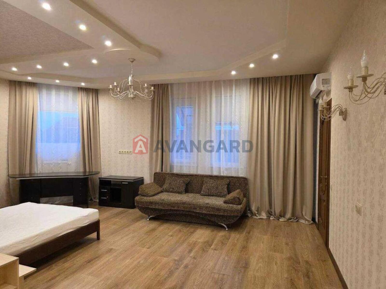 �������, 306 ��.�. ���� 12