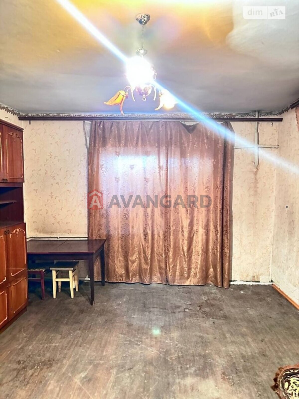 ������� �������, 76 ��.�. ���� 9