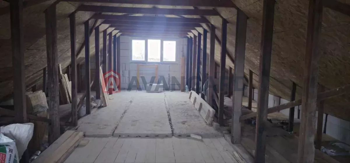 �������, 100 ��.�. ���� 3