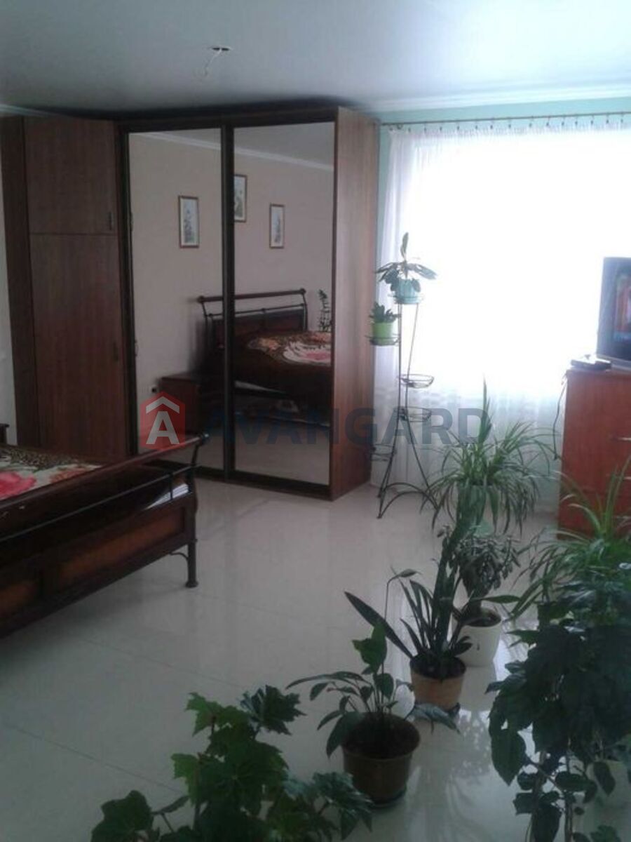 �������, 220 ��.�. ���� 17