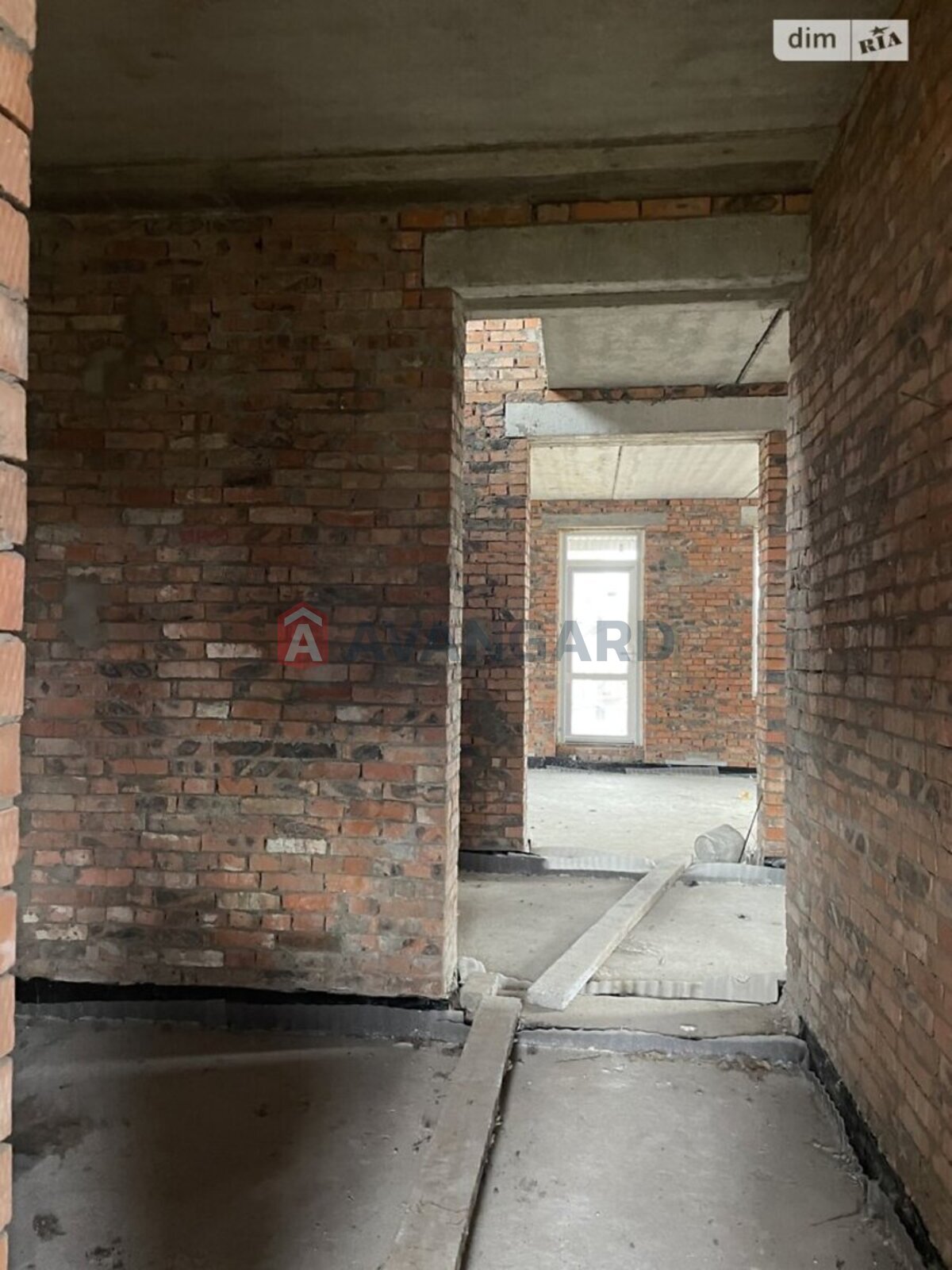 �������, 230 ��.�. ���� 7