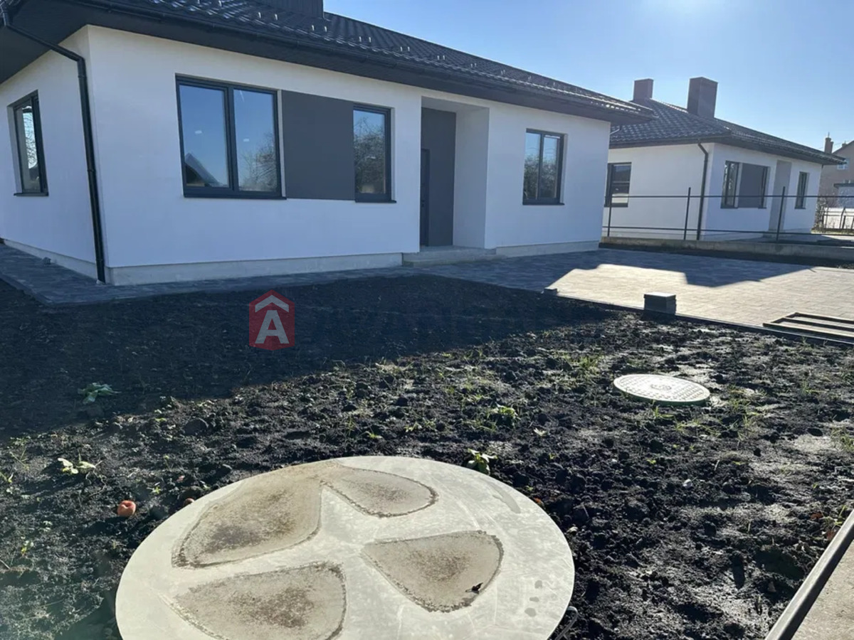 �������, 100 ��.�. ���� 1