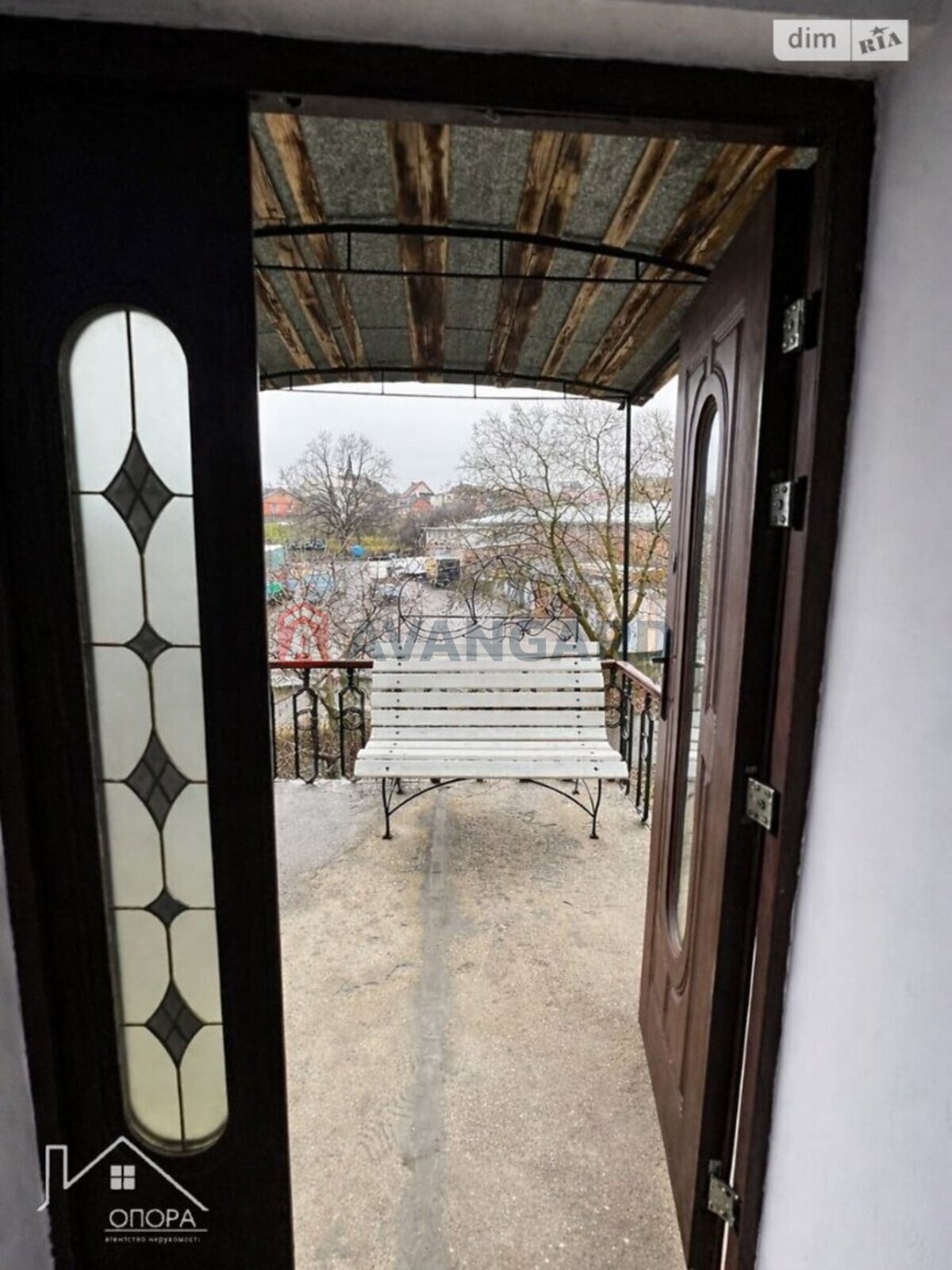 �������, 244 ��.�. ���� 8