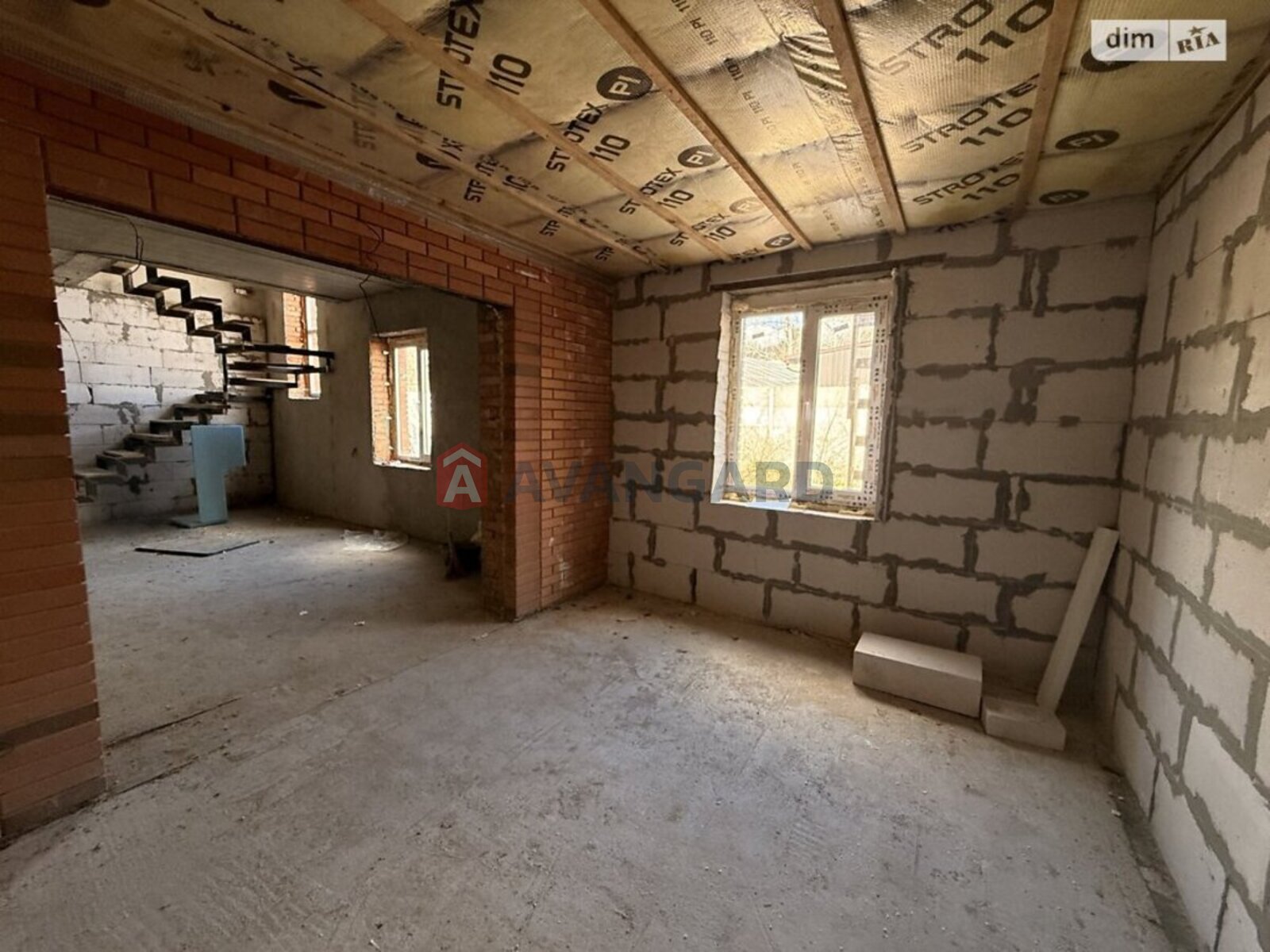 ��������, 100 ��.�. ���� 13