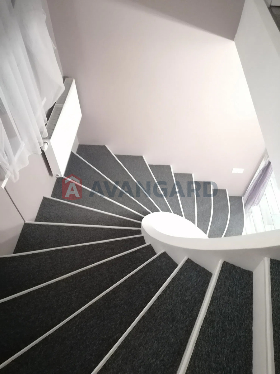 ��������, 130 ��.�. ���� 8