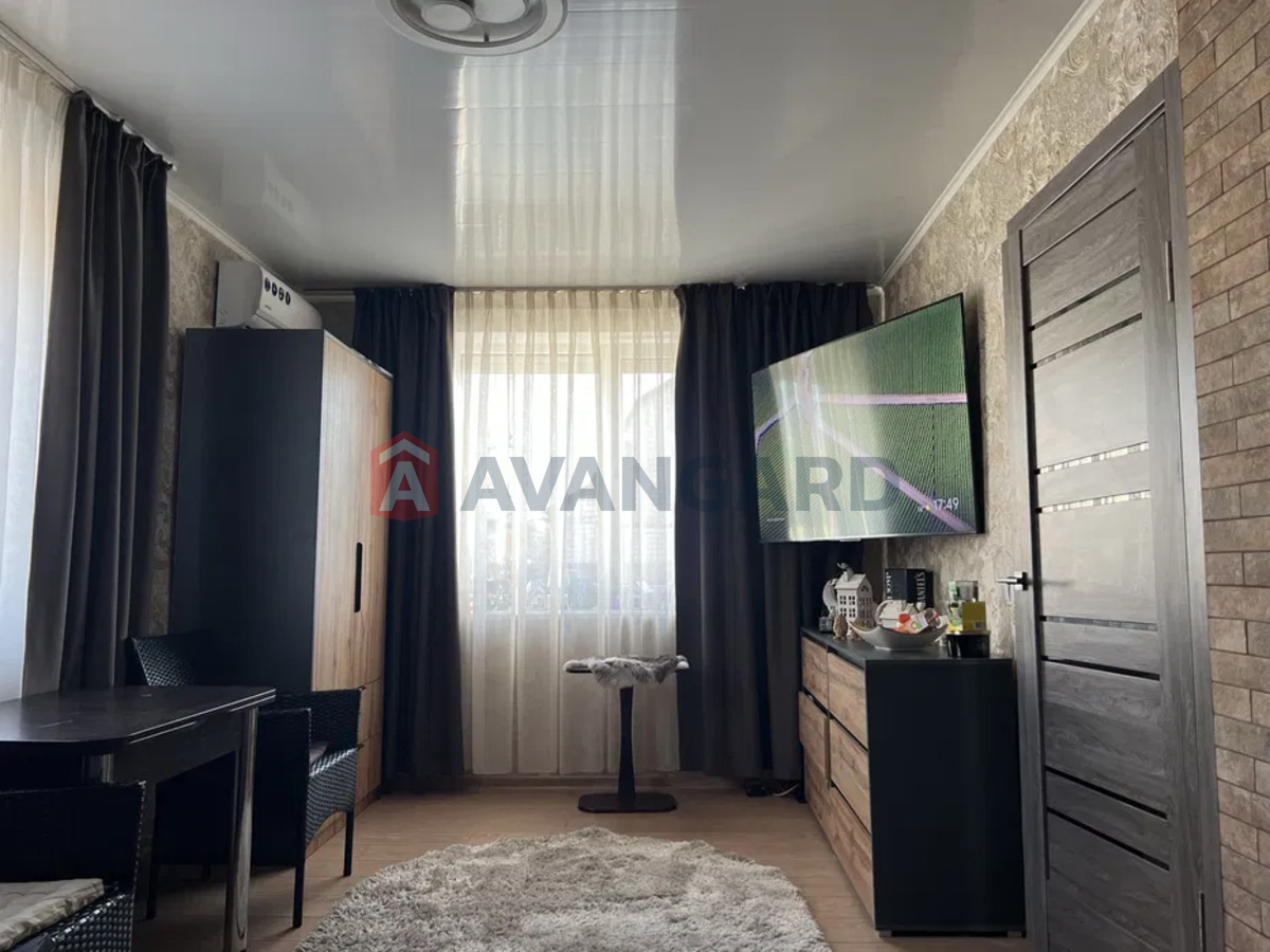 �������, 70 ��.�. ���� 13