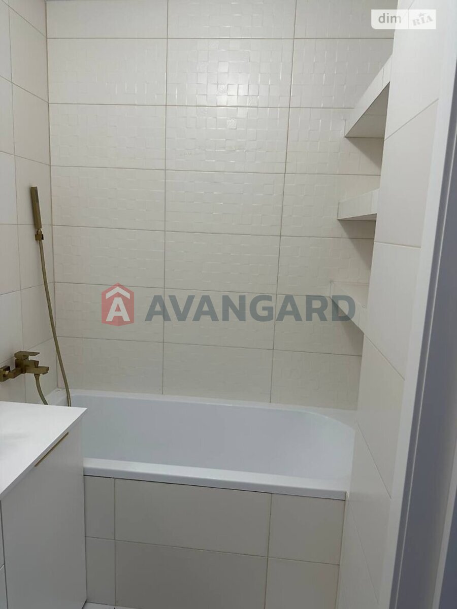 105 ��.�. ���� 12